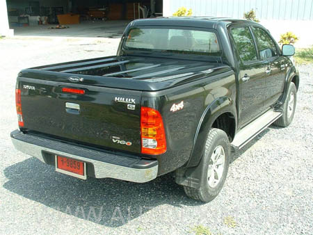 cover hilux close